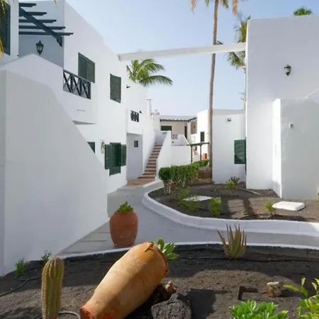 Two Bedrooms With Wifi, Pool, Near The Beach In Puerto Del Carmen 公寓
