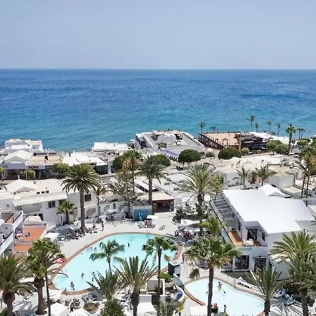 Two Bedrooms With Wifi, Pool, Near The Beach In Puerto Del Carmen 公寓 *