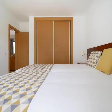 Two Bedrooms With Wifi, Pool, Near The Beach In Puerto Del Carmen *